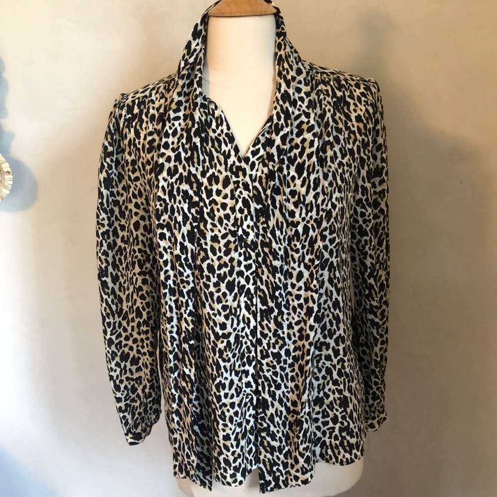 J.Crew 100% Silk Leopard print Blouse w/tie neck & long sleeves Size Medium - Picture 10 of 10